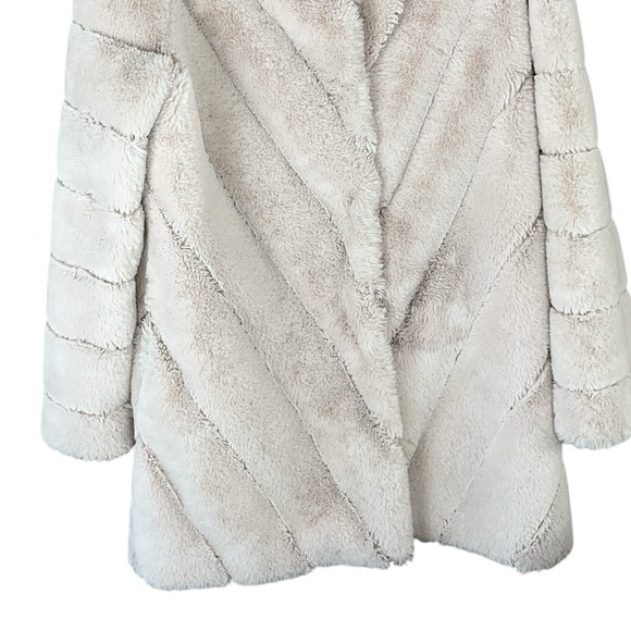 Calvin Klein Chevron-Quilted Faux Fur Coat S Light Pink Pre-Owned Excellent - Picture 4 of 15